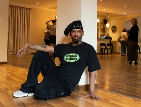 African Movement Artist Lee-ché Dreams of Global Reach