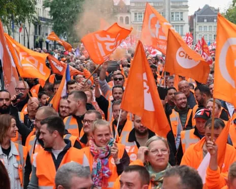 France-Wide Strike Movement Draws Hundreds of Thousands Marching Throughout France
